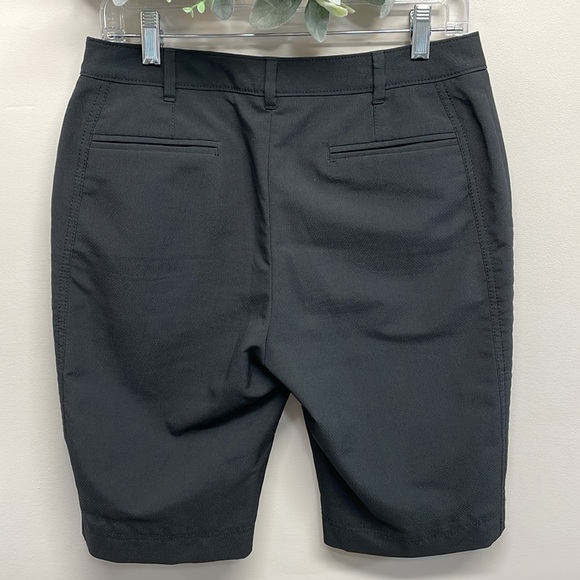 Annika Cutter & Buck Black Golf Shorts 6 - Picture 2 of 12
